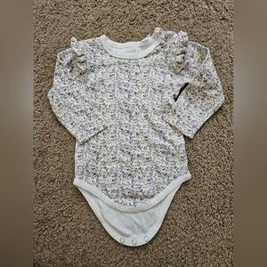 Jamie Kay, ruffle sleeve onsie, 1yr